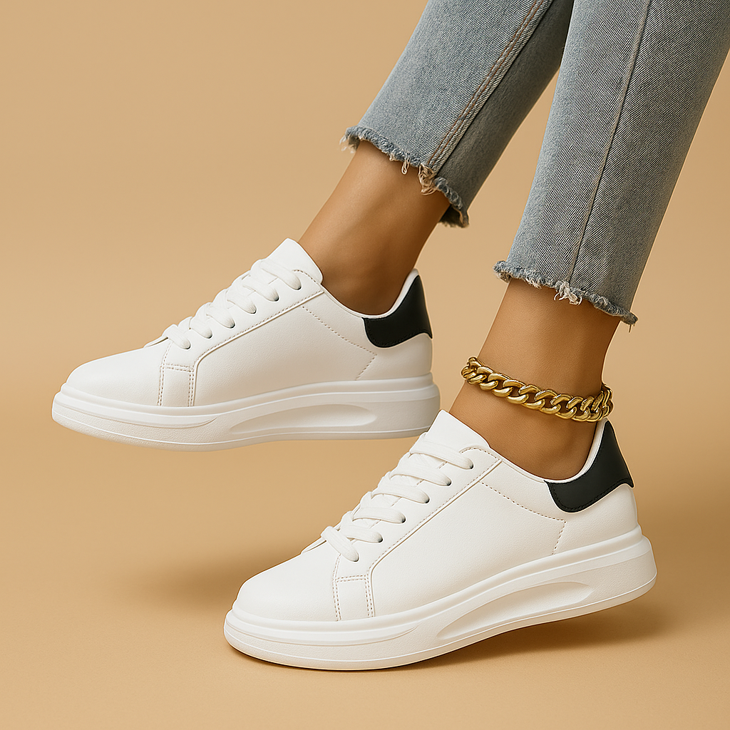 Białe skórzane buty sportowe o minimalistycznym designie dla kobiet